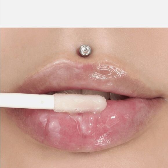 Jeffree ⭐️ the Gloss. “ let me be perfectly clear” Brand new in box. - Picture 4 of 4